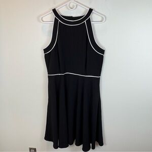 WHBM White House Black Market Sleeveless Fit & Flare Dress w Piping